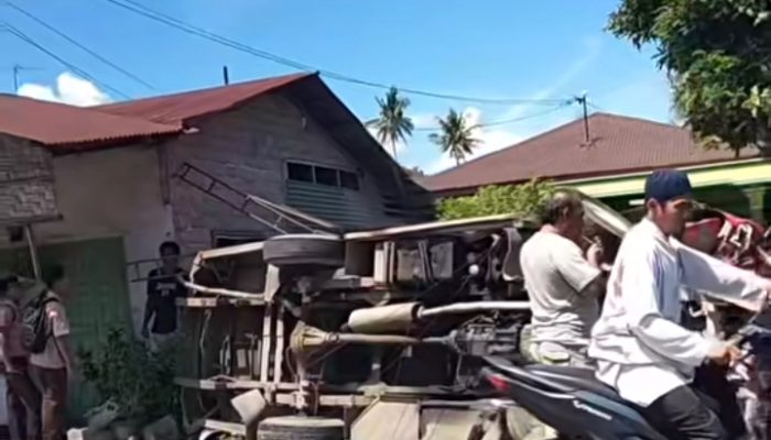 Kecelakaan Al Masar vs Vario di Langkat, Penumpang Luka-Luka Dibawa ke Rumah Sakit