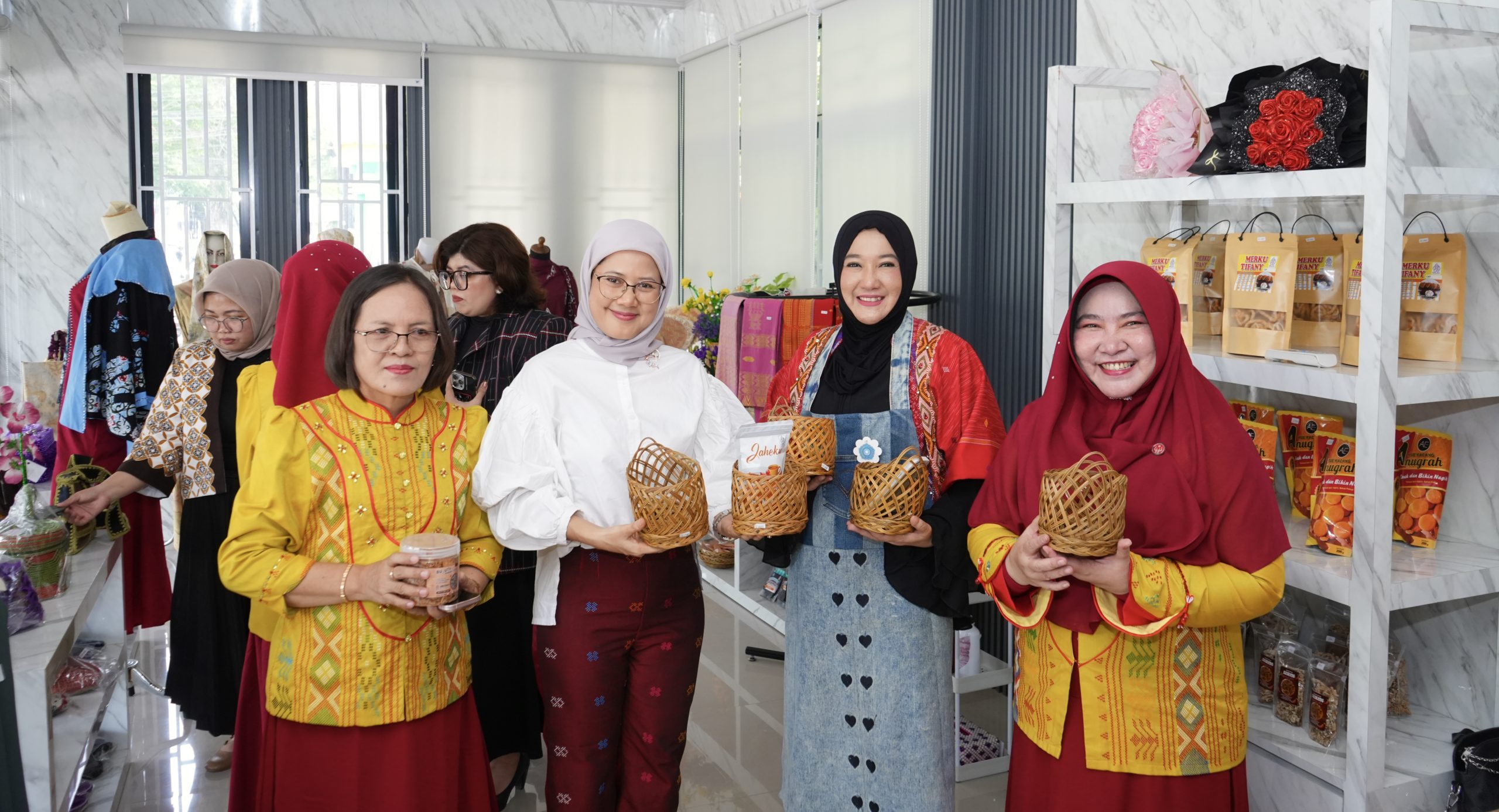Ketua Dekranasda Binjai T