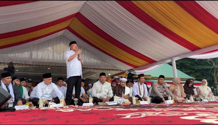 Sugiat Santoso Serukan Jihad Lawan Narkoba di Hadapan Ustaz Abdul Somad dan Belasan Warga