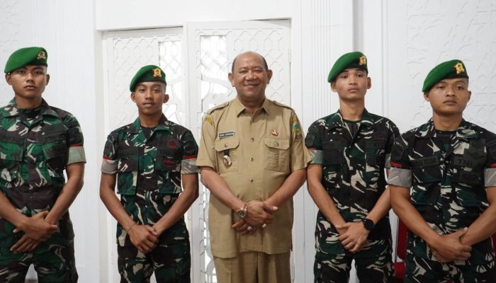 Syah Afandin Lepas Atlet Tinju dan Taekwondo Langkat, Targetkan Prestasi Terbaik di Kejurda