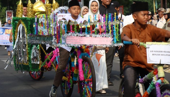Wali Kota Binjai Lepas Pawai Ta’aruf MTQ ke-57, Syiar Islam Semarakkan Kota