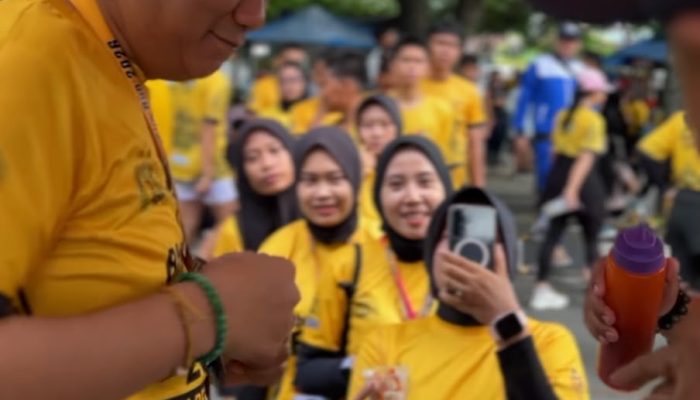 Borong Jajanan CFD, Ketum Hipmi Langkat Dukung Pedagang Lokal