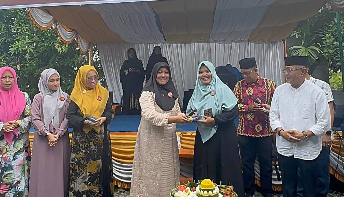 Endang Kurniasih Dikukuhkan sebagai Bunda Peduli Buta Baca Al-Qur’an, Perkuat Langkat Religius