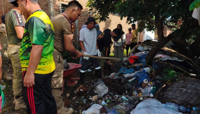Gerakan ASRI Serentak, Pemko Binjai Bersihkan Trotoar, Drainase hingga Kawasan Publik