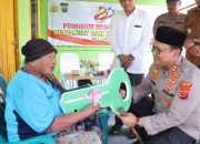 Jelang Hari Bhayangkara ke-80, Kapolres Langkat Serahkan Rumah Baru untuk Lansia