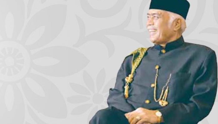 Perjuangan dan Dedikasi H Muhammad Nur Abu Bakar: Dari Pedagang Kecil hingga Mendirikan Jaringan Rumah Sakit