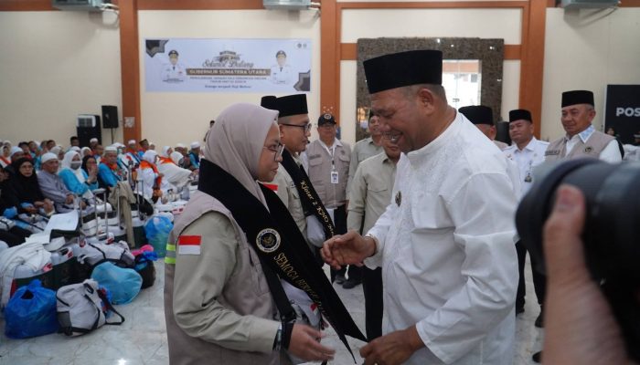 Syah Afandin Sambut Kepulangan 356 Jamaah Haji Langkat, Satu Wafat di Tanah Suci