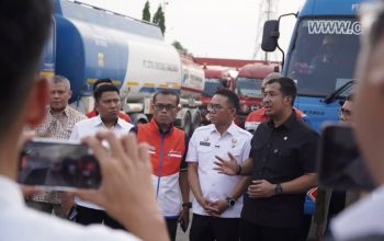 Dampingi Sidak Anggota DPR Jona, Ronggur Desak Investigasi Pertamina-Elnusa Soal Kelangkaan BBM di Sumut