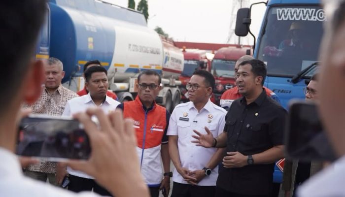 Dampingi Sidak Anggota DPR Jona, Ronggur Desak Investigasi Pertamina-Elnusa Soal Kelangkaan BBM di Sumut