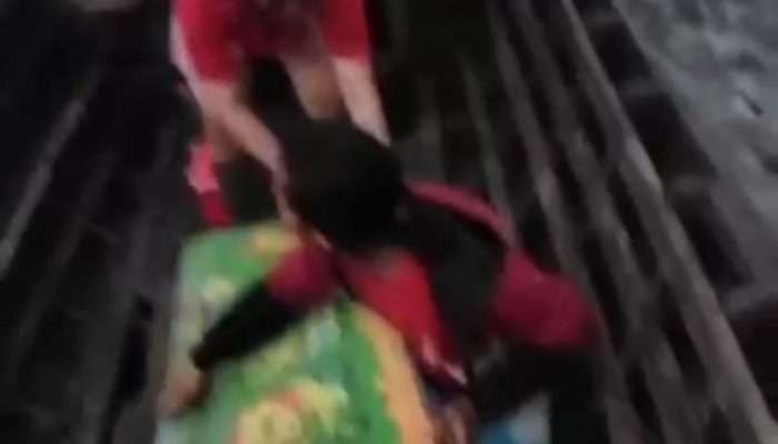 Demi Selamatkan Nyawa Pasien, Bidan Desa Terpencil Langkat Rela Terobos Laut hingga Kakinya Terluka
