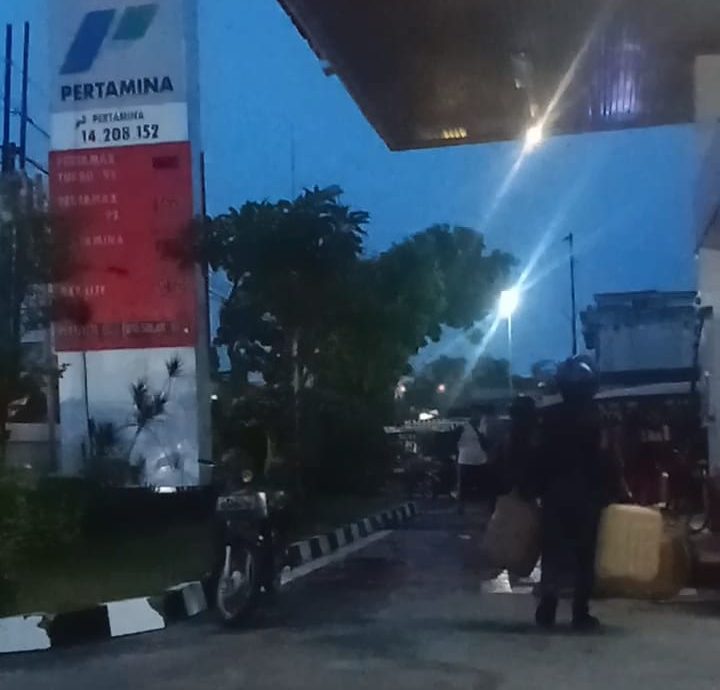 Layani Pembelian BBM dengan Jeriken Saat BBM Langka, SPBU Pertamina di Stabat