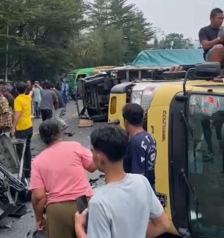 Delapan Luka dalam Kecelakaan Beruntun Sembilan Kendaraan di Sibolangit