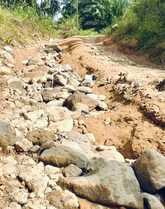 Jalan Rusak di Kuala Langkat
