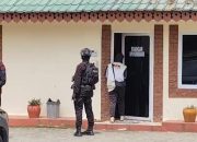 KPK Geledah Kantor Dinas Pendidikan Langkat, Dikawal Ketat Personel Brimob Bersenjata