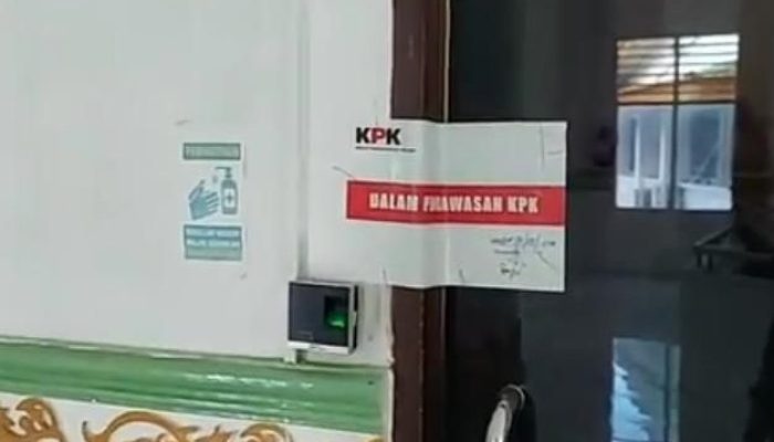 KPK Segel Ruang Kerja Bupati Langkat, Satpol PP Berjaga-Jaga