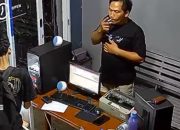 Modus Ambil Laptop Servis, Pria Gondol Barang dari Toko Komputer Saat Pemilik Salat Magrib
