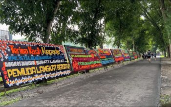 Papan Bunga Dukung KPK Bermunculan di Kantor Bupati Langkat Usai OTT Ondim