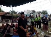 Aksi Jilid II, Ratusan Warga Blokir Jalan di Pematang Cengal, Duduk Bershalawat Tuntut Pengaspalan Jalan Puluhan Tahun Rusak
