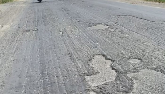 Perbaikan Jalan Nasional Gebang-Hinai Dijanjikan Dimulai Hari Ini, Benarkah?