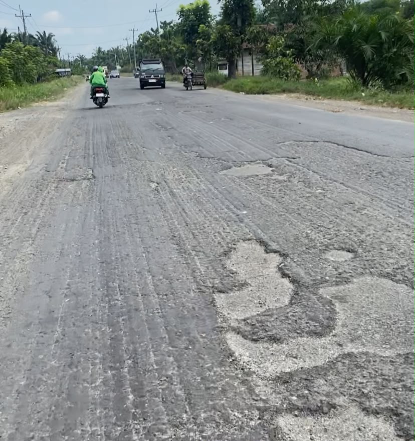 Jalan Nasional Rusak
