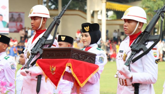 Khidmat, Upacara Penurunan Bendera HUT ke-81 RI di Binjai Berlangsung Lancar