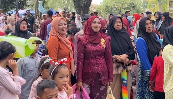 Pawai HUT ke-81 RI di Stabat, Ribuan Warga Antusias Saksikan Beragam Atraksi