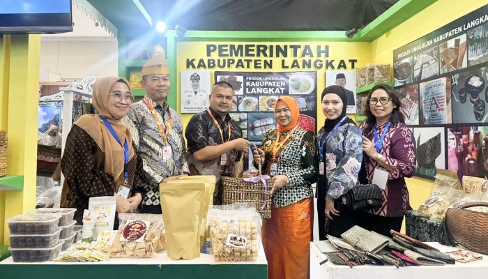 Plt Bupati Langkat Promosikan Produk Lokal di APKASI Otonomi Expo 2026