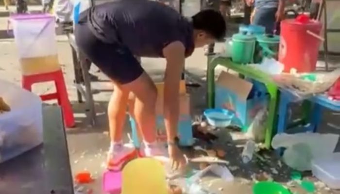 Pohon Tumbang Timpa Lapak Pedagang Saat CFD di Stabat, Kinerja DLH Dipertanyakan