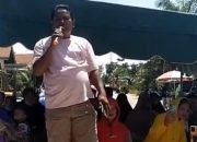 Ratusan Warga Blokir Jalan di Langkat,
