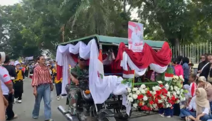 Ribuan Warga Saksikan Atraksi dan Pertunjukan Peringatan Brandan Bumi Hangus