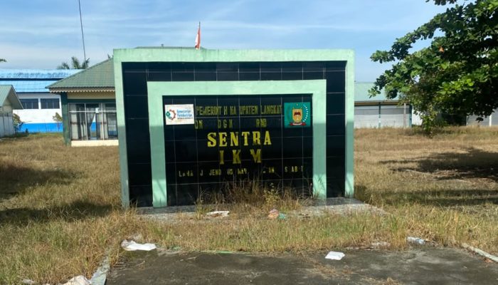 Rumput Panjang dan Ruangan Kosong, Warga Pertanyakan Optimalisasi Sentra IKM Langkat