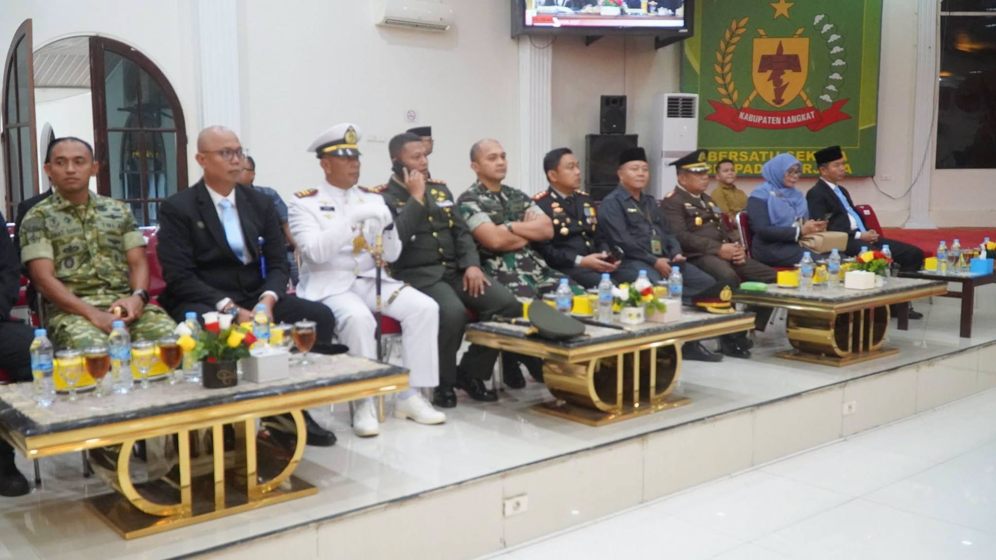 Tiorita Menggelar Rapat DPRD Langkat