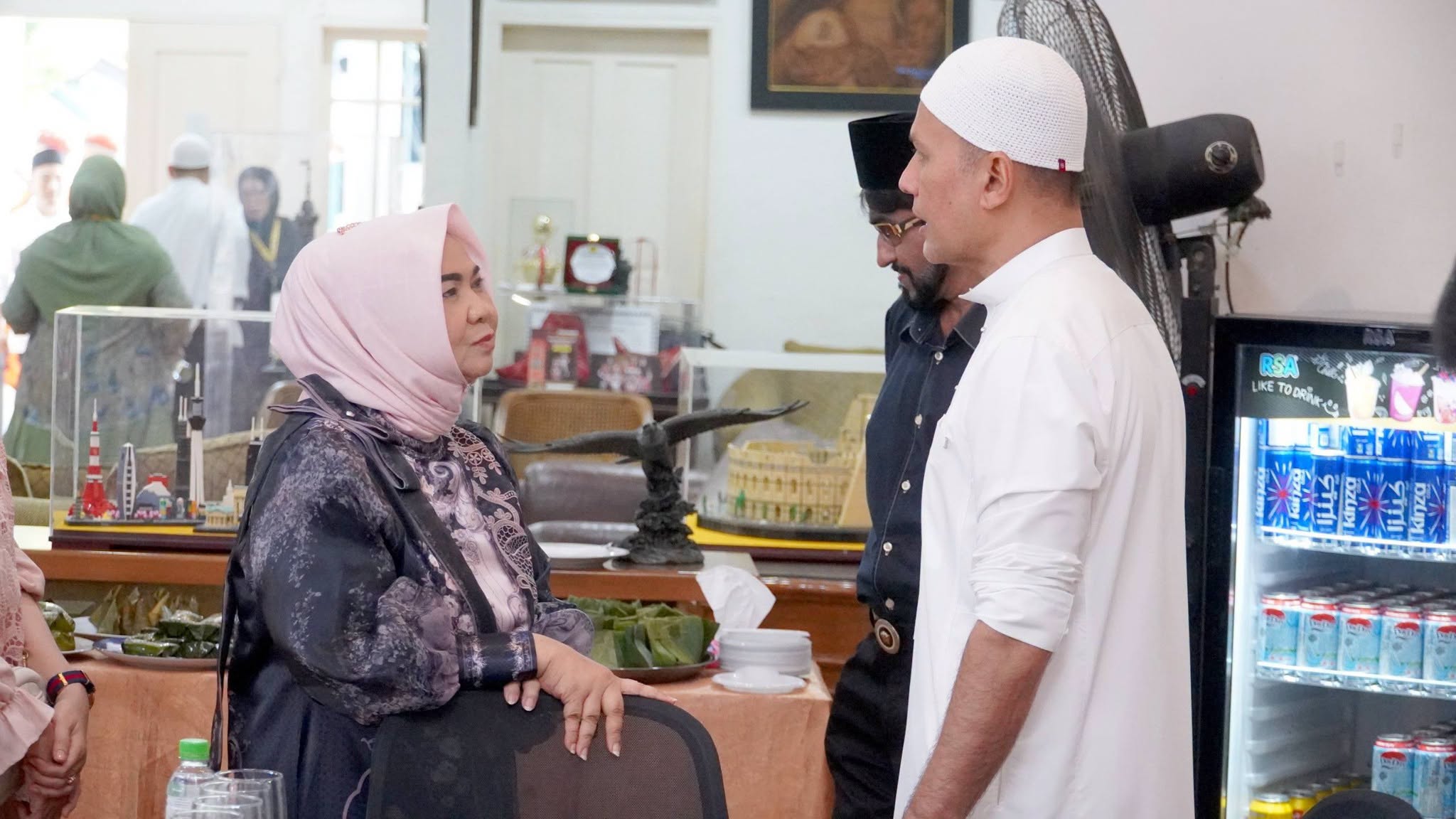 Tiorita menghadiri Haul Haji Anif