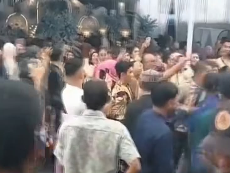 Viral Video Perempuan Datangi Pesta Pernikahan Pria di Langkat