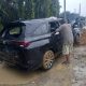 Avanza Maut di Titi Kurus Langkat Dievakuasi, Sandal dan Charger Ditemukan di Dalam Mobil