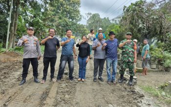 Gorong-Gorong Amblas Ganggu Akses Warga, Forkopimcam Salapian dan Warga Gotong Royong Perbaiki