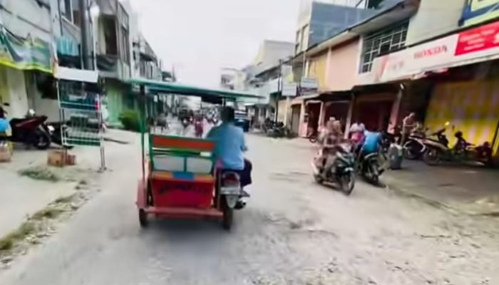 Infrastruktur Jalan Pusat Kota Pangkalan Brandan Rusak, Warga Harap Pemkab Langkat Bergerak