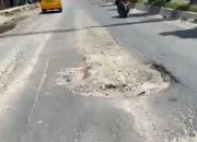 Jalan Rusak di Stabat