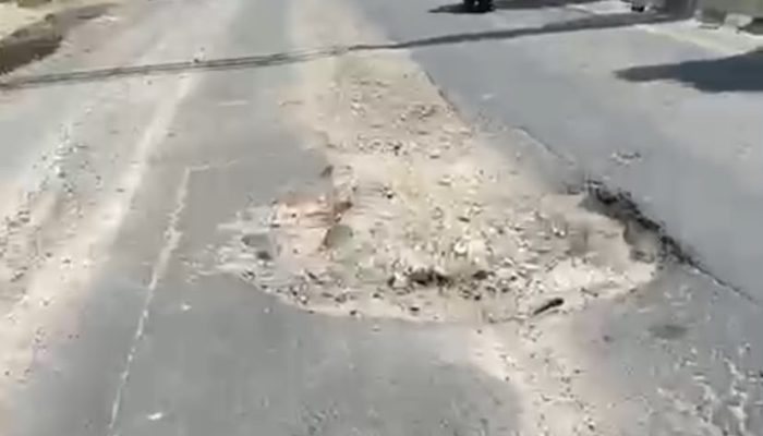 Jalan Nasional di Sekitar Titi Sei Wampu Langkat Rusak dan Berlubang, Pengendara Diminta Waspada