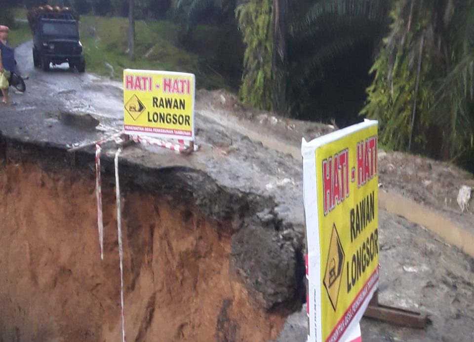 Longsor di Salapian Langkat