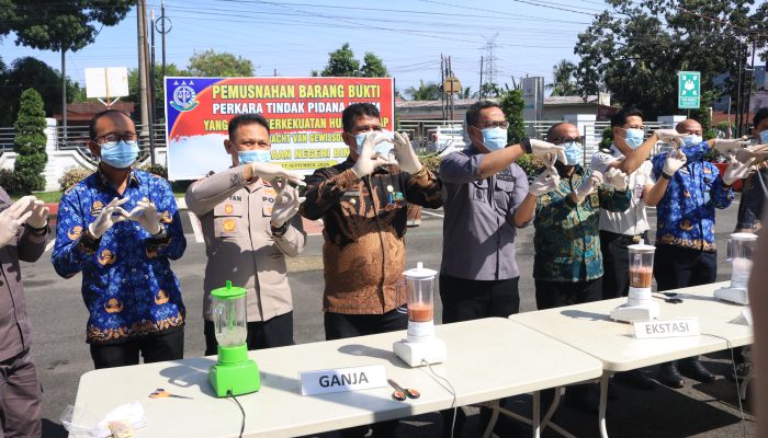 Pemko Binjai Perkuat Sinergi Penegakan Hukum, Kejari Musnahkan Barang Bukti 43 Perkara