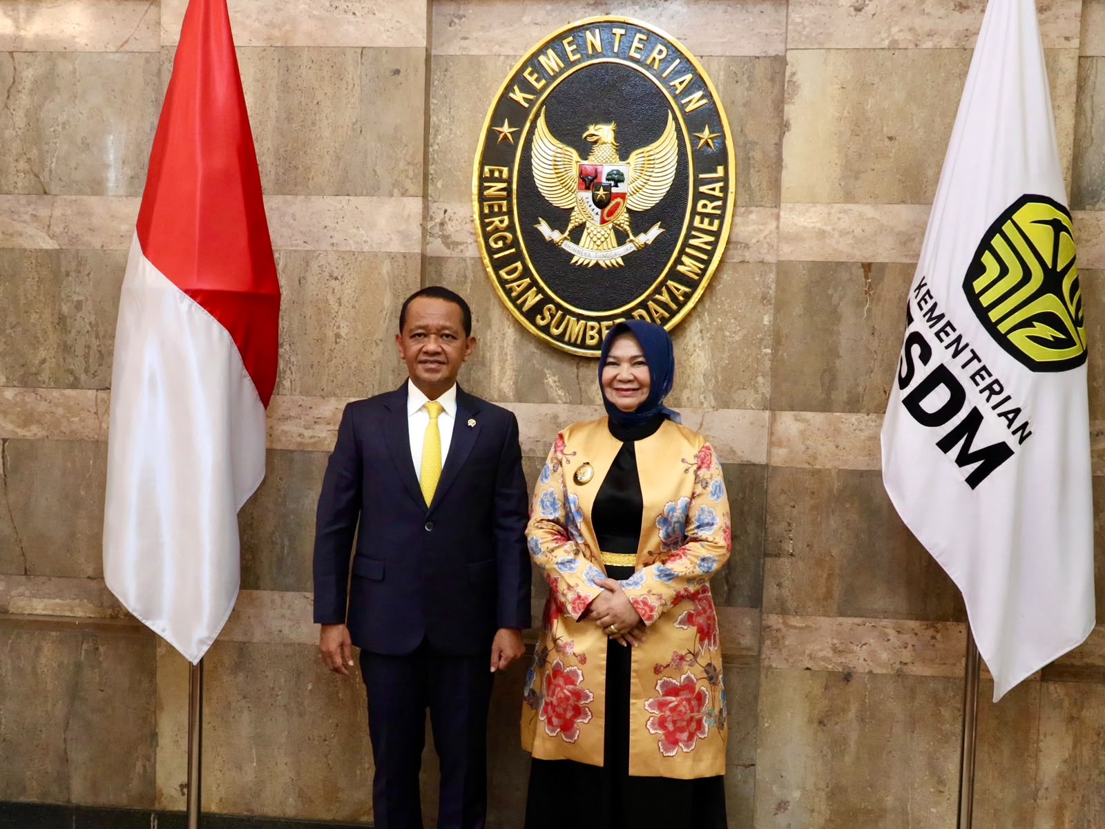 Plt Bupati Langkat bersama Menteri ESDM Bahlil