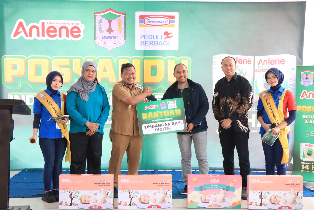 Posyandu dan Senam Lansia Bersama Anlene