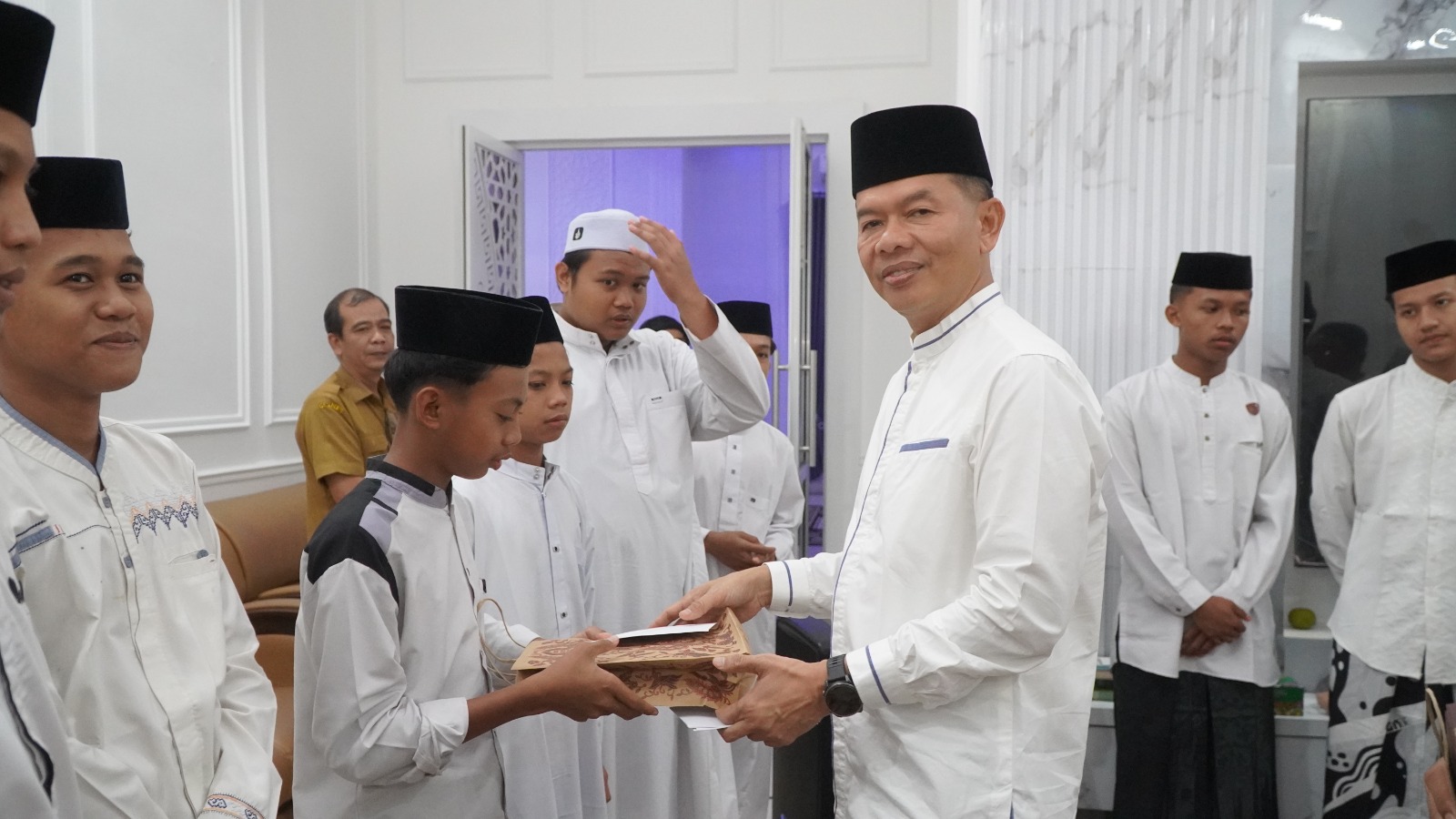 Tiorita bersama Santri Ulum Quran