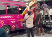 Truk dan Bus Murni Kecelakaan di Tandam Hulu, Tiga Orang Dilarikan untuk Perawatan
