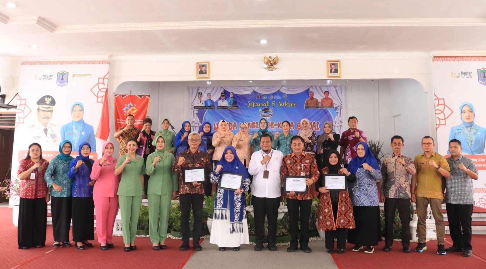 131 Lansia di Binjai Diwisuda
