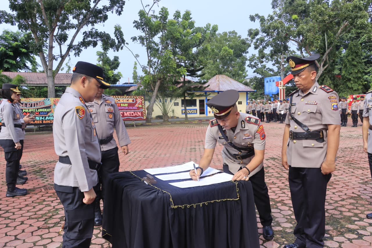 Kapolres Langkat memimpin Sertijab