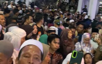 Khidmat, Ribuan Jemaah Hadiri Puncak Haul ke-103 Syekh Abdul Wahab Rokan