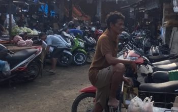 Parkir Motor di Pasar Baru Stabat