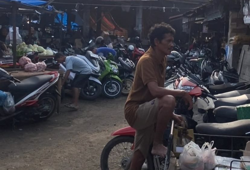 Parkir Motor di Pasar Baru Stabat